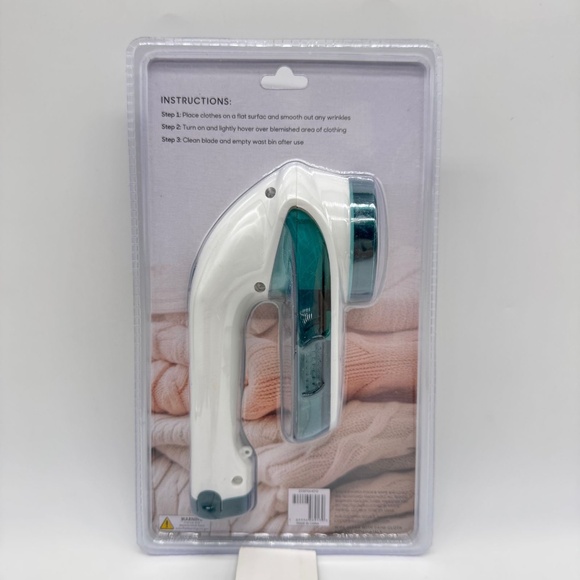 Sharper Image Battery Operated Fabric Shaver Lint Remover Brand New - Picture 3 of 6